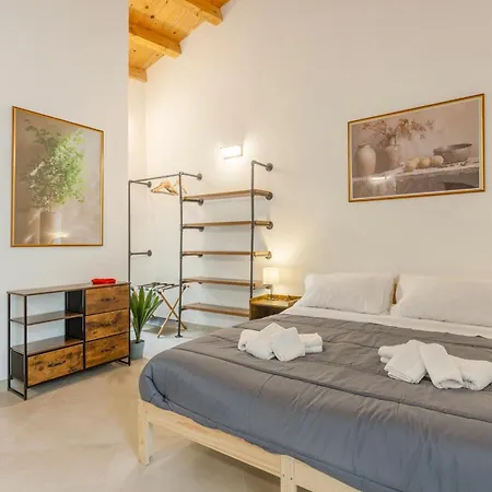La Carbonaia In Guest house